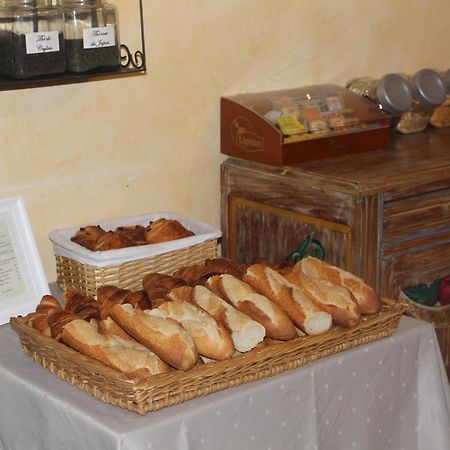 Logis Hotel Restaurant Les Norias Cazilhac  외부 사진