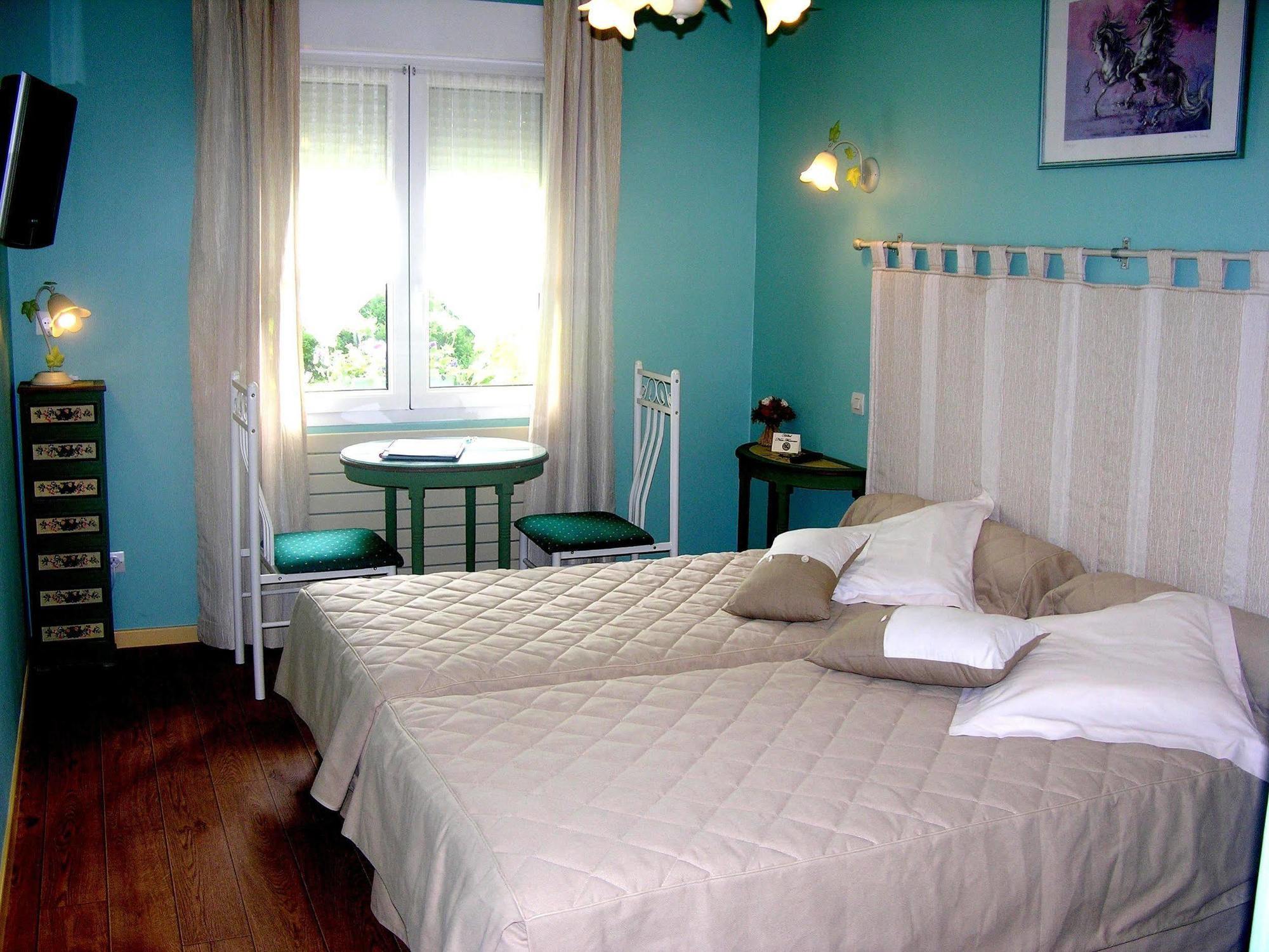 Logis Hotel Restaurant Les Norias Cazilhac  외부 사진