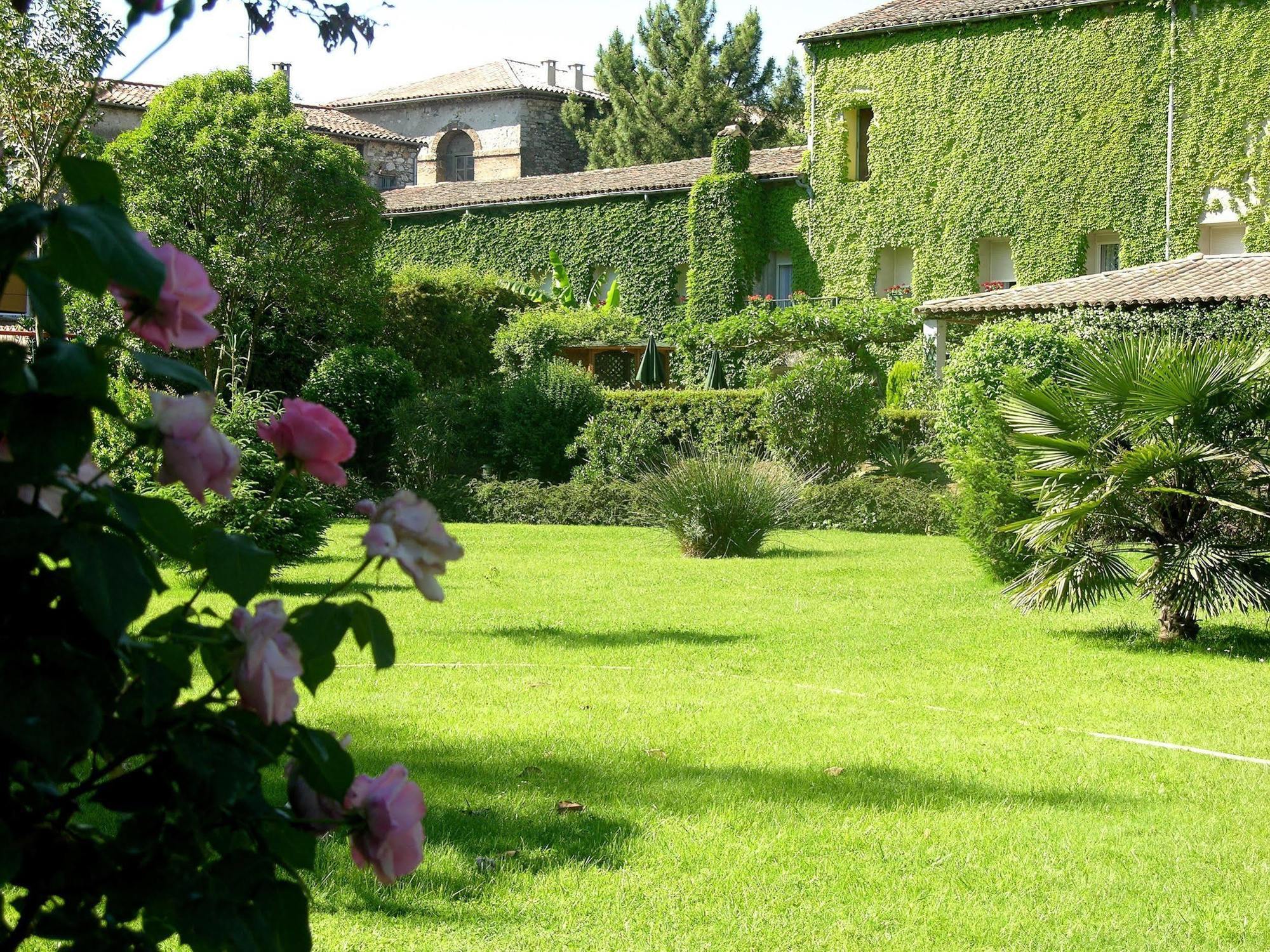 Logis Hotel Restaurant Les Norias Cazilhac  외부 사진