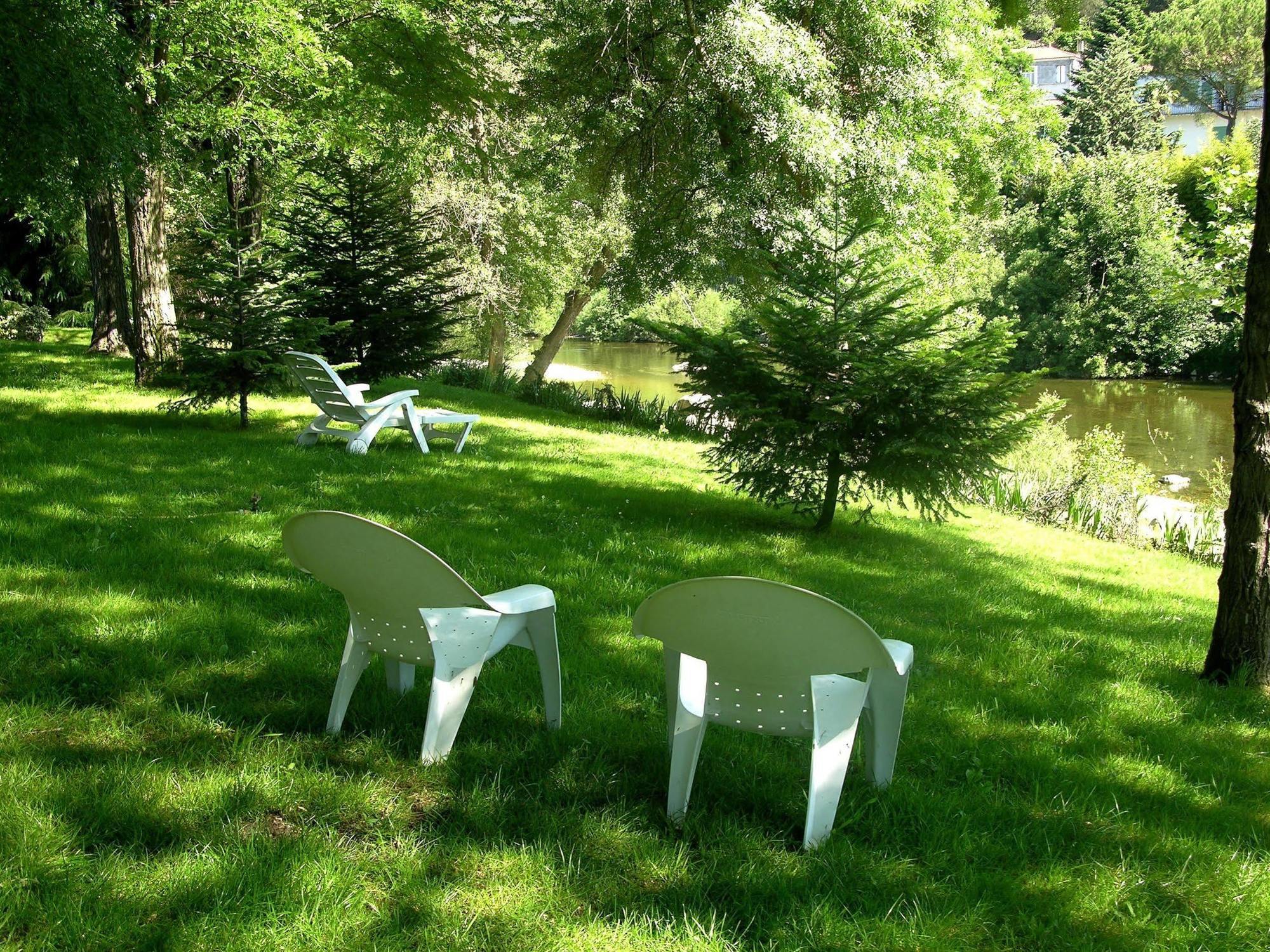 Logis Hotel Restaurant Les Norias Cazilhac  외부 사진
