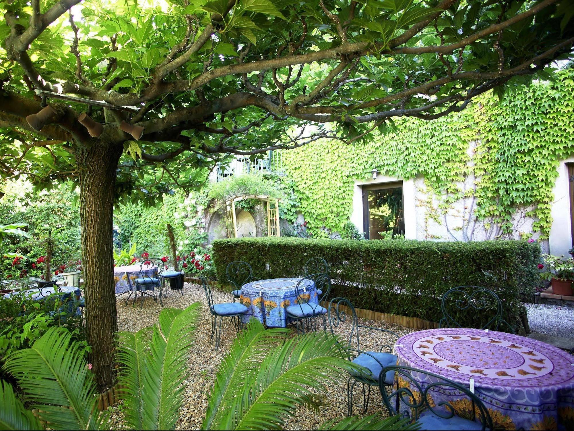 Logis Hotel Restaurant Les Norias Cazilhac  외부 사진